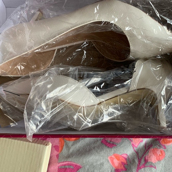 Pump - Picture 4 of 4